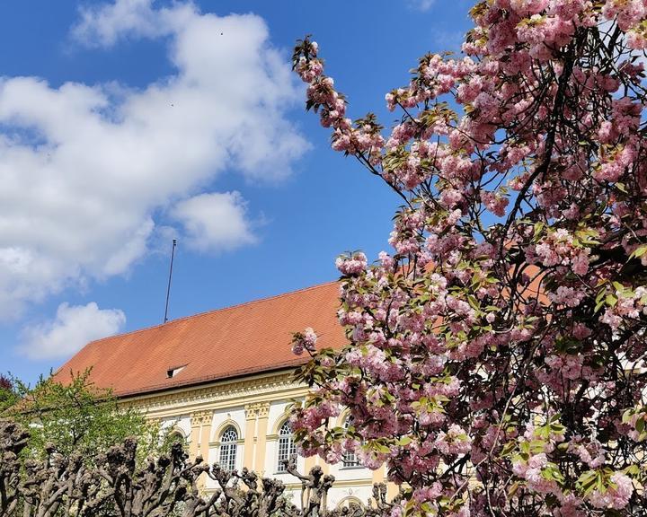 Schloss Dachau Cafe Restaurant